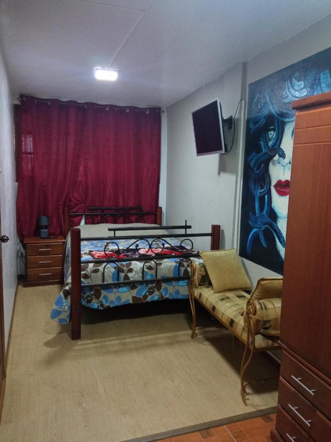 Hospedaje Wiruyana Cotacachi Buitenkant foto